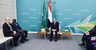 السيسى يؤكد من سوتشى ضرورة تكثيف جهود الاتحاد الأفريقى لمنع النزاعات 