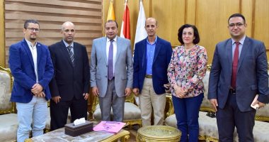 رئيس جامعة بنى سويف يستقبل عميد علوم الجامعة الإسلامية بالسعودية