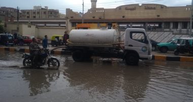 صور.. كيف تخلصت مجالس المدن بالمنوفية من مياه الأمطار