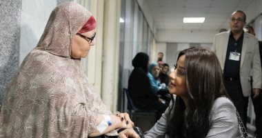 رضوى الشربينى تدعم مرضى سرطان الثدى تزامنا مع "أكتوبر الوردى"