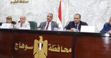 صور.. محافظ سوهاج يوجه رؤساء المدن بالعمل الميدانى ومنع حرق المخلفات الزراعية