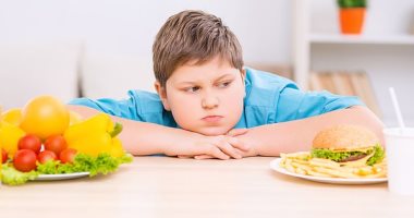 أطعمة تؤثر سلبا على مناعتك أثناء نزلات البرد