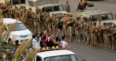 باختصار.. أهم الأخبار العربية والعالمية حتى الـ12 ظهرا.. فلسطين: 23 تدنيسا للأقصى الشهر الماضى.. جيش لبنان: دورية عسكرية تتعرض لاعتداءات من متظاهرين.. الأمن الروسى يلقى القبض على عناصر إرهابية بحزب التحرير