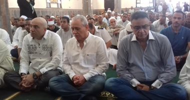 صور.. مساعد وزير الداخلية ومحافظ الأقصر يفتتحان مسجد الشيخ على بقرية العديسات