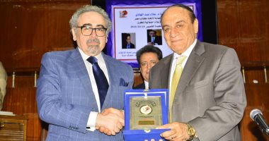 اتحاد كتاب مصر يكرم أبطال أكتوبر وكتاب أدب الحرب.. صور