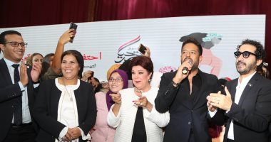 صندوق تحيا مصر: توزيع 70 ألف قطعة ملابس على الفئات الأولى بالرعاية.. صور