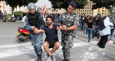 الجيش اللبنانى يعيد فتح بعض الطرق فى "سبت الساحات" بالعاصمة بيروت