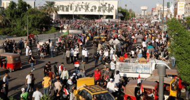 "العربية": الأمن العراقى يخلى جسرى السنك والأحرار من المتظاهرين