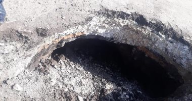 هبوط مفاجئ بأحد شوارع مدينة سمسطا جنوب بنى سويف