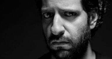 أحمد أمين يجسد شخصية الدكتور رفعت إسماعيل فى مسلسل "ما وراء الطبيعة"