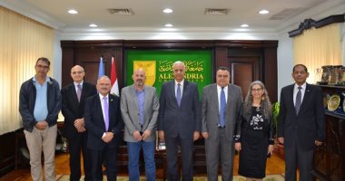 رئيس جامعة الإسكندرية يستقبل عمدة ليماسول بقبرص