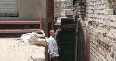 أهالى قرية الجبلاو يطالبون بإعادة فتح شارع يربط بين البياضة والصالحية بقنا