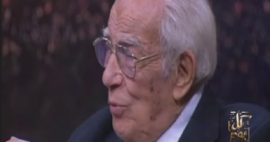 محام عن أزمة رشوان توفيق: من حق الأب استرداد ما وهبه لأبنائه طالما على قيد الحياة