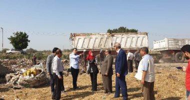 لجنة المتابعة الميدانية لمنظومة الشكاوى تعاين مقلب قمامة سنجها بالشرقية
