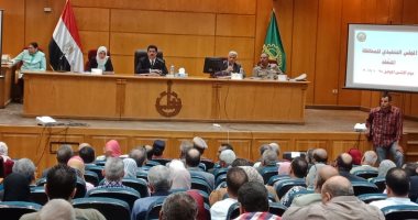 محافظ القليوبية لرئيس مدينة الخانكة: إجراءات صارمة حال عدم إزالة مخالفات البناء