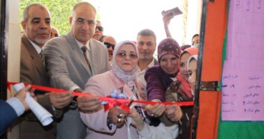 صور.. وكيل تعليم كفر الشيخ تتفقد المدارس وتفتح معرضا خيريا