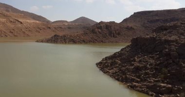 وزير الرى يبحث حالة منشآت الحماية من السيول بعد أمطار الأسبوع الماضى