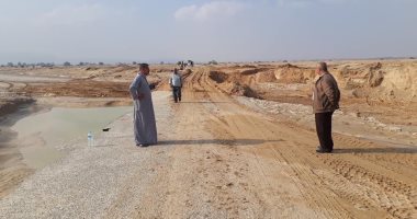صور .. إنطلاق حملة إصلاح طرق تسببت السيول فى تضررها بشمال سيناء 