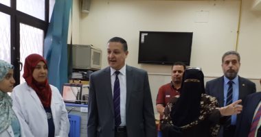 رئيس جامعة بنها يتفقد كلية التمريض ويطالب بزيادة المساحات الخضراء