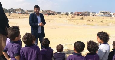 صور .. سيل وادى العريش يتحول لمزار ترفيهى وتعليمى 