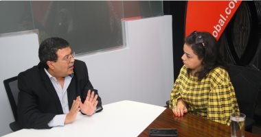 رئيس لجنة السياحة الإلكترونية: الحجز "أون لاين" يسحب البساط من شركات السياحة التقليدية.. 35 شركة فقط تعمل بشكل متطور.. ويؤكد: "الخواجات" يتحكمون فى السوق.. و"بوكينج" يعمل فى السوق المصرى ولا يُحاسب ضريبيًا