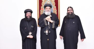 البابا تواضروس الثانى يستقبل كاهن الكنيسة القبطية فى قطر