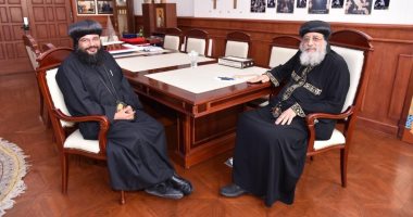 البابا تواضروس يجتمع بأسقف البحر الأحمر ويتلقى تقاريرا عن الخدمة