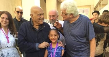"الأفروصينى" يكرم مجدى يعقوب داخل مركز القلب بأسوان.. صور