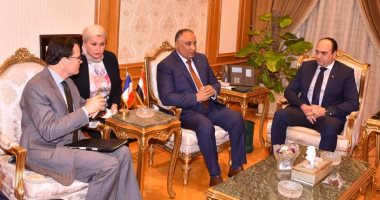 رئيس هيئة الرقابة الإدارية يلتقى السفير الفرنسى ووفد ملحقي السفارة
