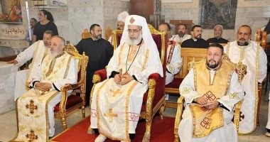 رفات القديسة تريزا تزور كنائس المنيا.. صور 