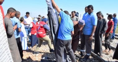 صور.. تفاصيل جديدة فى حادث قطار الأقصر.. المصابون الأربعة بالحادث يروون لرجال النيابة العامة تفاصيل اللحظات الأخيرة قبل الاصطدام بجرار السكة الحديد.. وبدء إجراءات صرف التعويضات لأسر المتوفيين والمصابين