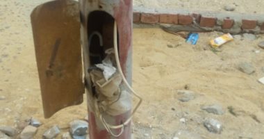 قارئة ترصد عمود كهرباء به أسلاك مكشوفة يعرض المواطنين للخطر بالتجمع الخامس