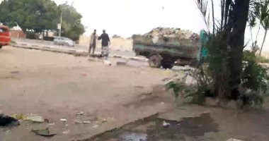 عدم الانتظام فى جمع القمامة.. شكوى سكان طريق بلبيس بمدينة السلام