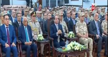 بحضور السيسي.. بدء فعاليات افتتاح مصنع الغازات الطبية بقراءة القرآن الكريم