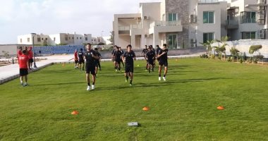صور.. تدريبات بدنية شاقة فى المران الصباحى للمنتخب الأوليمبى