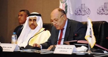 رئيس البرلمان العربى يطالب إثيوبيا بعدم الإضرار بحصة مصر من نهر النيل.. سامح شكرى: نتطلع لتوقيع اتفاق قانونى مع إثيوبيا والسودان يضمن حقوقنا المائية.. واجتماع بواشنطن مطلع الشهر المقبل لحسم الخلافات
