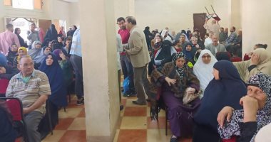 إجراء الكشف الطبى على 800 حالة ضمن قافلة "نور الحياة" بكفر الشيخ