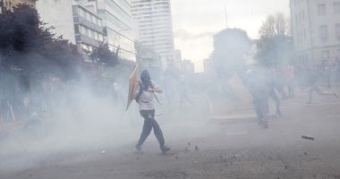 اشتباكات عنيفة فى تشيلى مع استمرار ثورة تذاكر المترو