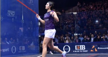 نور الشربيني تستشير طبيبها الألماني بعد معاودة آلام الركبة