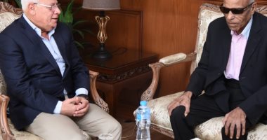 صور.. محافظ بورسعيد يستقبل البدري فرغلي رئيس اتحاد أصحاب المعاشات