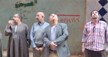 إخلاء عقار من 5 أدوار بعد فحصه بشبين القناطر