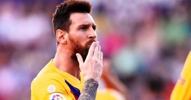 نائب رئيس برشلونة: ميسي يستحق 10 كرات ذهبية أكثر من رونالدو 
