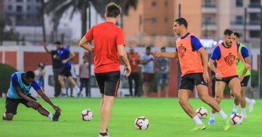 الأهلى يواصل برنامحه التدريبى فى آخر مران مسائى بمعسكر دبى