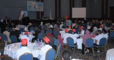 وزير القوى العاملة يطلق البرنامج الثالث من مبادرة "مصر بكم أجمل" بالإسكندرية