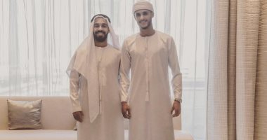 شاهد.. أحمد الشيخ وقفشة بالزى الإماراتى