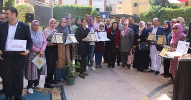 صور.. تعليم كفر الشيخ تكرم طلاب ومعلمى مدرسة  الصردى لحصولهم على جائزة دولية