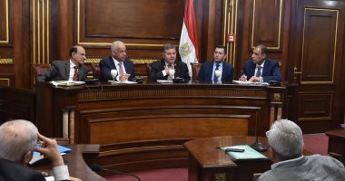 وزير قطاع الأعمال من البرلمان: لجنة برئاسة "مدبولى" لحسم مصير "الحديد والصلب".. مفيش مليم هيتدفع تحت حساب توزيع الأرباح إلا بعد انتهاء الميزانية.. 21 مليار جنيه لتطوير "الغزل والنسيج".. وأغلب قياداته لا تصلح