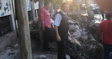 كسر مفاجئ فى ماسورة مياه رئيسية وسط الإسكندرية.. والحى: جارى الإصلاح