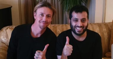 نجم ريال مدريد السابق فى القاهرة ويجتمع بــ تركى آل الشيخ