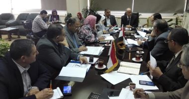 رئيس مصلحة الرى يعقد اجتماعا لمناقشة مشروعات القرى الأكثر احتياجا